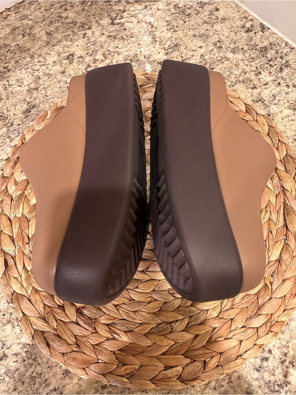 CROCS Dylan Platform Clogs Mules Brown Women’s Size 7 - Picture 5 of 8